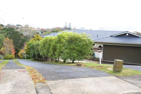 Photo of property in 33 Bert Wilson Place, Cockle Bay, Auckland, 2014