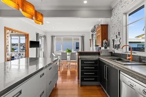 Photo of property in 236 Kennedy Road, Onekawa, Napier, 4110