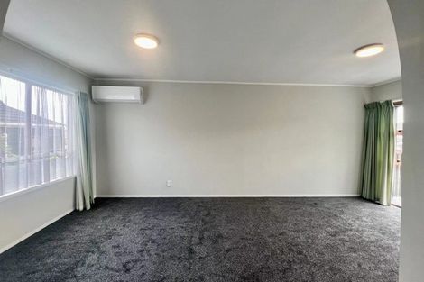 Photo of property in 3/8 Hart Road, Hauraki, Auckland, 0622