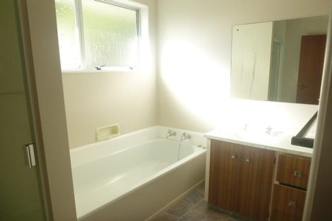 Photo of property in 2/170 Major Drive, Kelson, Lower Hutt, 5010