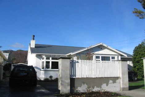 Photo of property in 68 Totara Crescent, Woburn, Lower Hutt, 5011