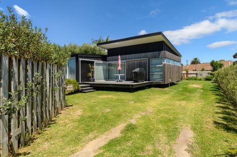 Photo of property in 8b Ngatai Road, Otumoetai, Tauranga, 3110
