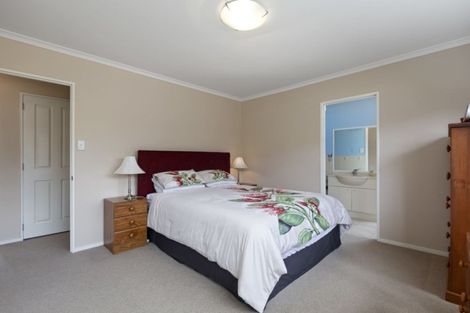 Photo of property in 8 Adelphi Place, Albany, Auckland, 0632