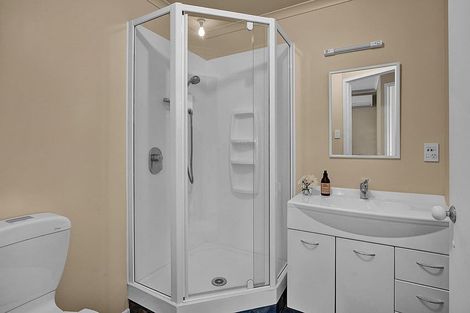 Photo of property in 14 Montana Place, Merrilands, New Plymouth, 4312