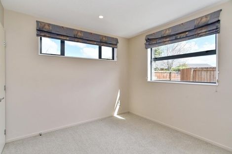 Photo of property in 27 Coolspring Way, Redwood, Christchurch, 8051