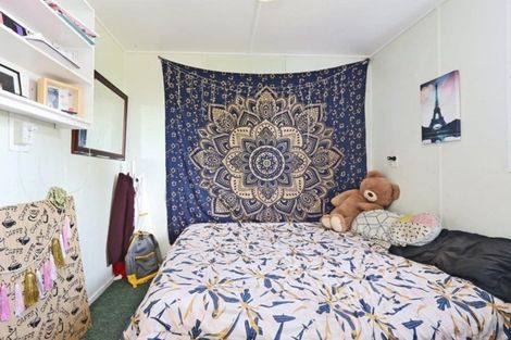 Photo of property in 214 Lascelles Street, Saint Leonards, Hastings, 4120
