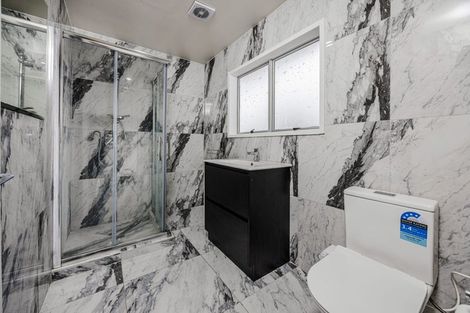 Photo of property in 2/60 Moncrieff Avenue, Clendon Park, Auckland, 2103