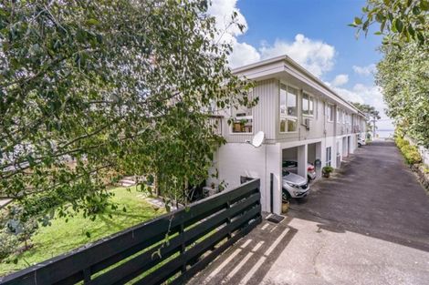 Photo of property in 4/30 Castor Bay Road, Castor Bay, Auckland, 0620