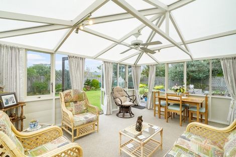 Photo of property in 7a Lillian Place, Orewa, 0931