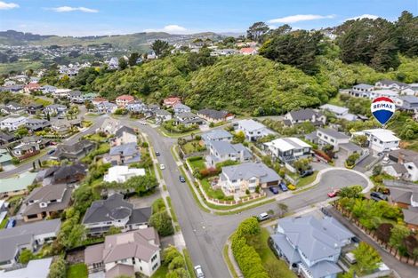 Photo of property in 7 Halewood Grove, Churton Park, Wellington, 6037
