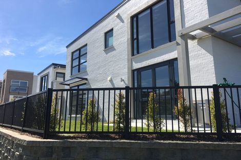 Photo of property in 51 Eugenia Rise, Totara Heights, Auckland, 2105