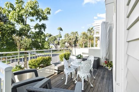 Photo of property in 7 Kensington Drive, Orewa, 0931