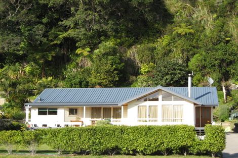 Photo of property in 128 Pohutukawa Avenue, Ohope, 3121