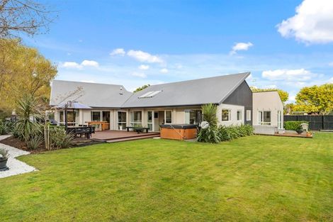 Photo of property in 21 Hemingway Place, Spencerville, Christchurch, 8083