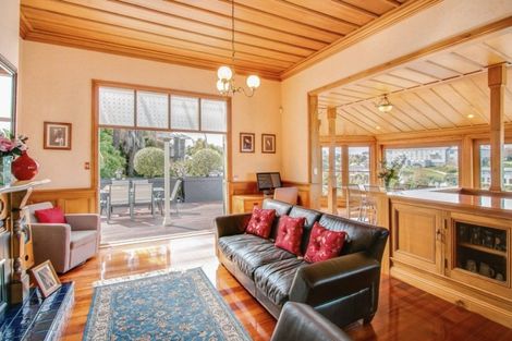 Photo of property in 18 Sealy Road, Bluff Hill, Napier, 4110