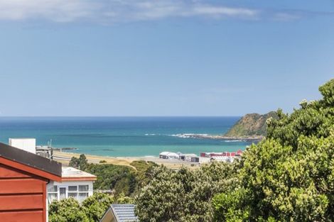 Photo of property in 18a Rangitane Street, Maupuia, Wellington, 6022