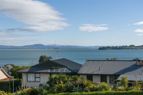 Photo of property in 1 Ruamoana Place, Omokoroa, 3114