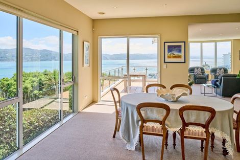 Photo of property in 14 The Crescent, Roseneath, Wellington, 6011