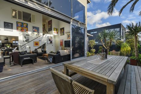 Photo of property in 30b Oceanview Road, Mount Maunganui, 3116