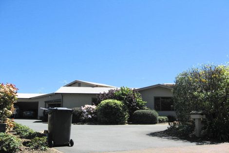 Photo of property in 2 Ardilea Avenue, Stoke, Nelson, 7011