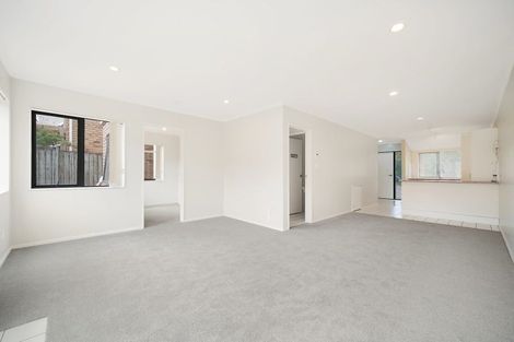 Photo of property in 92b Naylors Drive, Mangere, Auckland, 2022