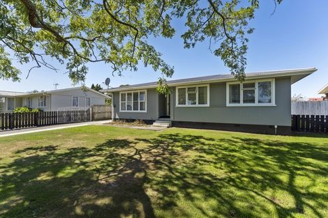 Photo of property in 42 Robinson Crescent, Westbrook, Palmerston North, 4412