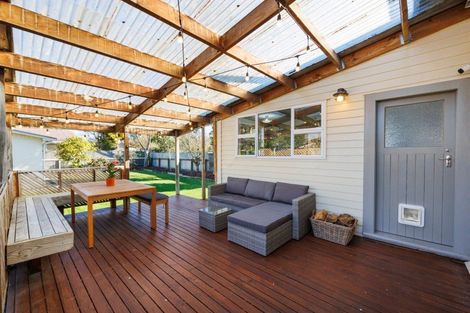 Photo of property in 32 Colombo Street, Hokowhitu, Palmerston North, 4410