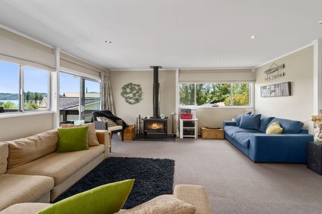 Photo of property in 15 Kenrigg Road East, Kinloch, Taupo, 3377