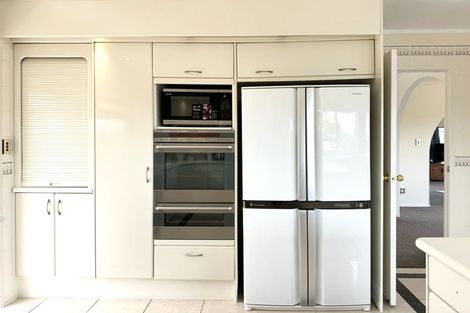 Photo of property in 140 Fisher Parade, Farm Cove, Auckland, 2012