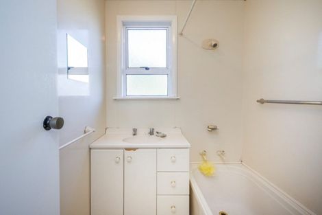 Photo of property in 8 Tweed Street, Roslyn, Palmerston North, 4414