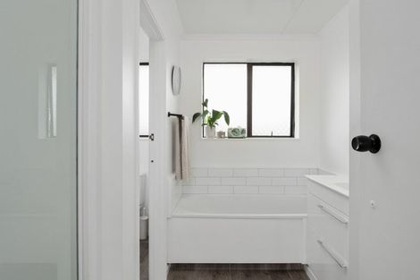 Photo of property in 9 Totara Place, Redwoodtown, Blenheim, 7201