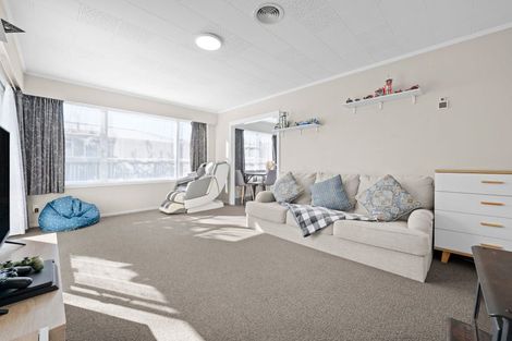 Photo of property in 16 Caernarvon Street, Dinsdale, Hamilton, 3204