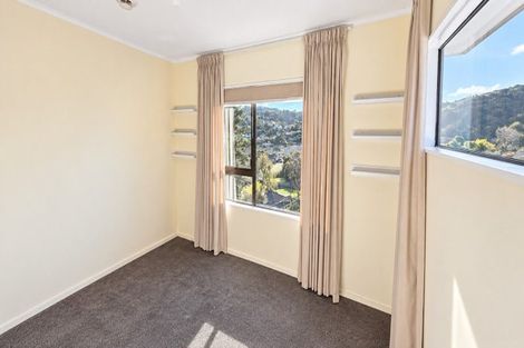 Photo of property in 2 Eclipse Lane, Whitby, Porirua, 5024