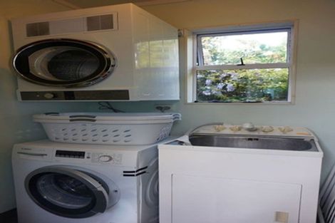 Photo of property in 8 Waikare Street, Karori, Wellington, 6012