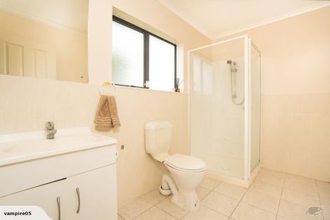 Photo of property in 8 Sid Place, Mangere, Auckland, 2022