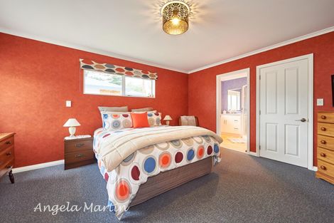 Photo of property in 4 Barnes Court, Roslyn, Palmerston North, 4414