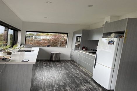 Photo of property in 5 Te Awakura Terrace, Mount Pleasant, Christchurch, 8081