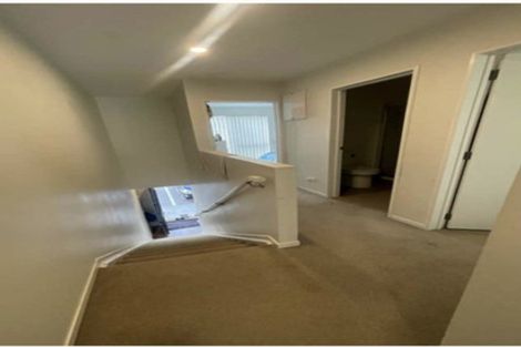 Photo of property in 28 Whai Hua Lane, Mangere Bridge, Auckland, 2022