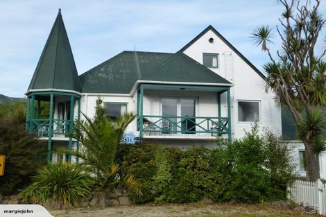 Photo of property in 1 Rue Lavaud, Akaroa, 7520