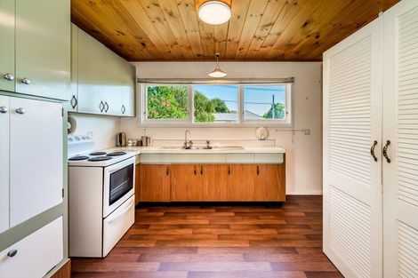 Photo of property in 4 Rimu Street, Waikanae, 5036