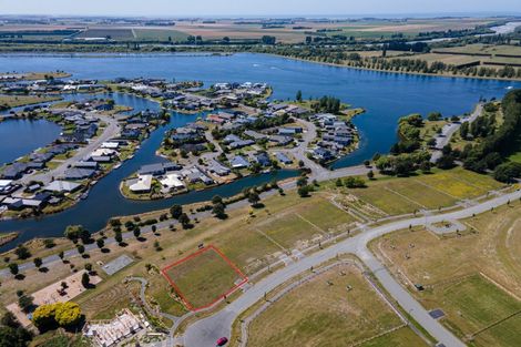 Photo of property in 16 Village Green Drive, Huntingdon, 7774