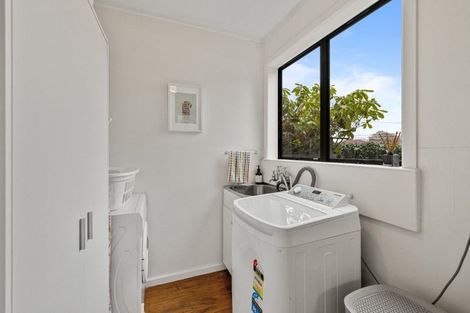 Photo of property in 16 Dunedin Street, Redwood, Christchurch, 8051