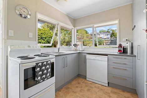 Photo of property in 2/30 Eban Avenue, Hillcrest, Auckland, 0627
