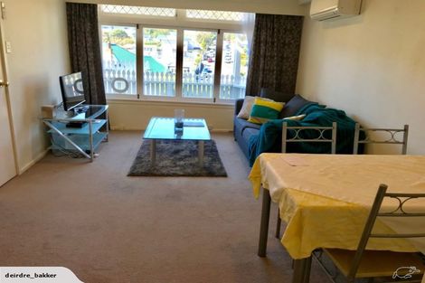 Photo of property in 2 Kopiko Way, Brooklyn, Wellington, 6021