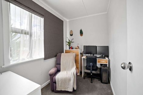 Photo of property in 16 Tolerton Avenue, Elgin, Gisborne, 4010