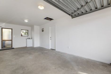Photo of property in 2a Pinedale Place, Henderson, Auckland, 0610