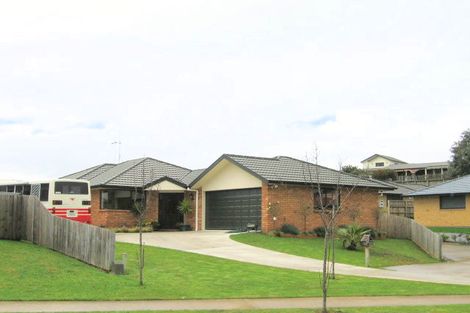 Photo of property in 19 Twickenham Place, Nawton, Hamilton, 3200