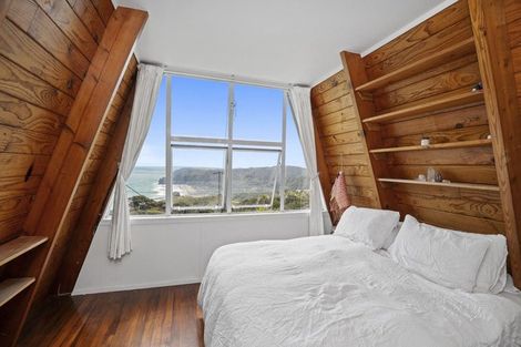 Photo of property in 4 Log Race Road, Piha, New Lynn, 0772