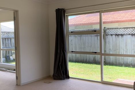 Photo of property in 27a Swanson Road, Henderson, Auckland, 0610