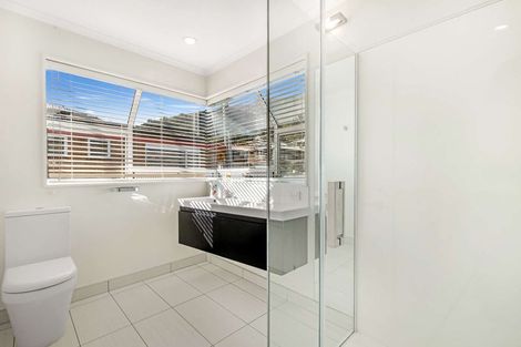 Photo of property in 39 Waikawa Road, Picton, 7220